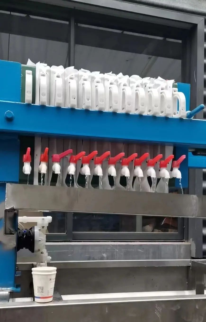 1753856610642664.jpg 281.jpg